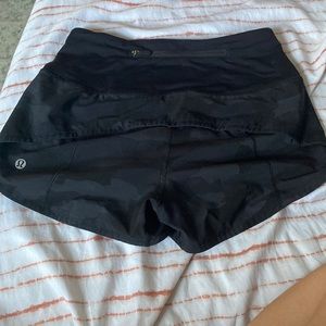 Lululemon camo speed ups